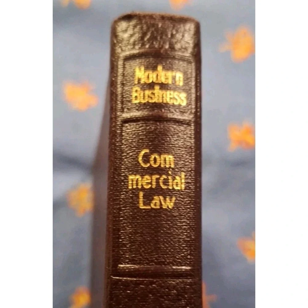 Modern Business Commercial Law  Alexander Hamilton Institute 1958‎